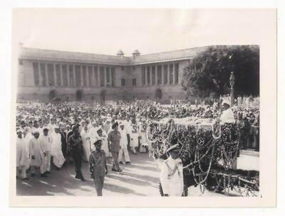 #ad HUGE CROWD DURING PRESIDENT ZAKIR HUSAIN FUNERAL INDIA 1969 PRESS Photo Y 285 $19.99