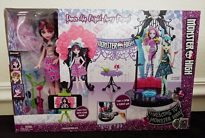#ad MONSTER HIGH WELCOME TO MONSTER HIGH DANCE THE FRIGHT AWAY PLAYSET $69.99