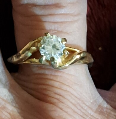 #ad Vtg Gold Tone Semi Split Band Faux Diamond Ring Pretty Design Size 6.5 $25.00