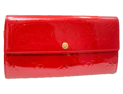 Authentic LOUIS VUITTON Vernis Portefeuil Viennois Bifold wallet Red M93530 $112.50