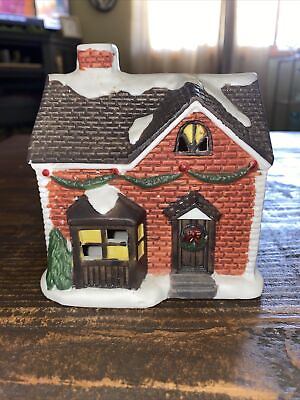 Vintage 1995 Trim A Home Christmas Village Yi Cheing Ceramic Brick House NoLight $20.00
