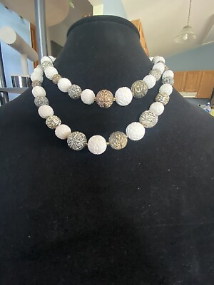 #ad lightweight bead necklace $5.00