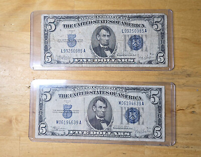 Lot of 2 $5 Blue Seal Lincoln Dollars Silver Certificate Old Estate Money Lot2 $44.99