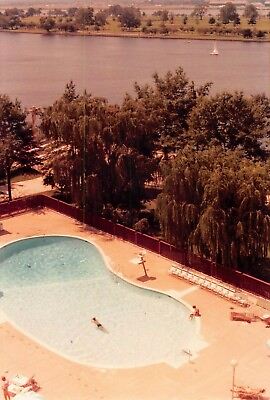 #ad Vtg 80s Color Photo 1980s Hotel High Rise View Swimming Pool Travel Vacation #4 $3.50