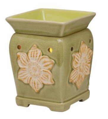 #ad Scentsy quot;Daphnequot; Green Ceramic Wax Warmer Mid Size Flower Discontinued NEW $29.90