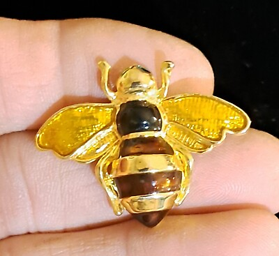 #ad Vtg Bee Pin Brooch. Gold Tone. Bright Vivid Enamel Colors Approx 1 1 8quot; H $20.00