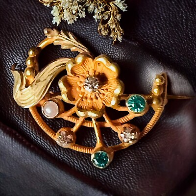#ad Antique Art Nouveau Gold Flower Brooch C Clasp Nature Motif Tiny 1” Beauty $66.50