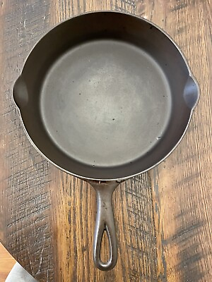 #ad ERIE #8 CAST IRON SKILLET PRE GRISWOLD 2ND SERIES W HEAT RING STAR MARK 1880s $275.00