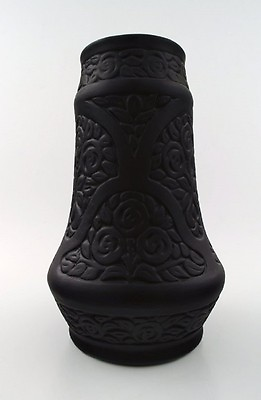 Hjorth Ipsen#x27;s Bornholm art nouveau art pottery vase in Bindesboll style $470.00