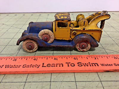 #ad Vintage cast iron Hubley Take A Part wrecker tow truck original condition $94.95