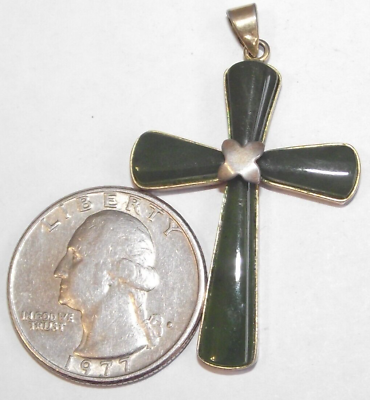 #ad Vtg worn gold tone jade green plastic cross pendant $6.00