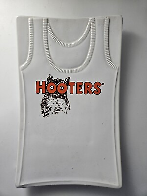 #ad Hooters Restaurant Ceramic Plate $9.99