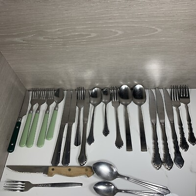LOT Of 23 MIXED PATTERNS OF STAINLESS FLATWARE $16.99