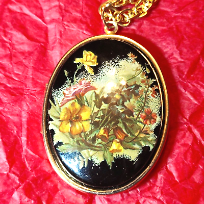 #ad Gorgeous gold and black floral locket extremely beautiful $29.00