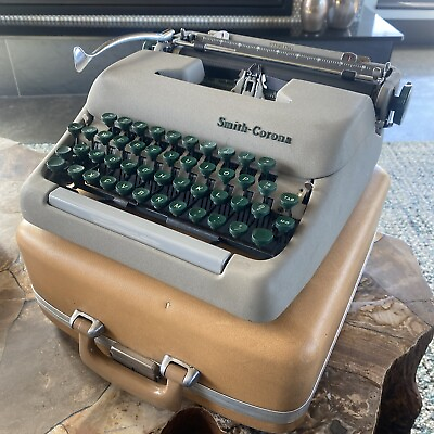 Vintage 5A Smith Corona Sterling Manual Typewriter Case USA WORKS 1958 Model $120.00
