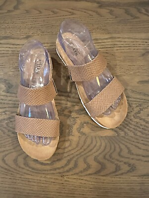 womens Cliffs by White Mountain brown sandals size 8M $12.00