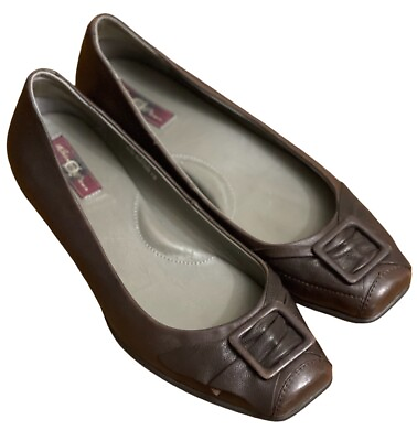 #ad Born Crown Women’s Brown Leather Large Buckle Arch Support Flats Size 9 $28.00