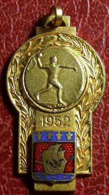 Vintage Art Nouveau French weight throwing 1952 city of Paris gold plated medal $14.00