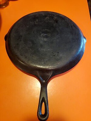 #ad Griswold Cast Iron #109 Griddle Pizza Pan 11quot; Seasoned Great Condition $125.00