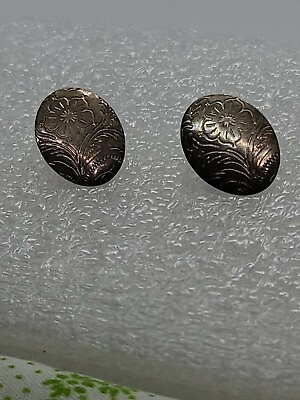 #ad Vintage Silver Floral Etched Oval Stud Earrings Very Thin amp; Very Beautiful $10.50