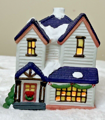 Vtg. Trim A Home Christmas Village Lighted House 1996 Holiday Memories 2 Story $12.95