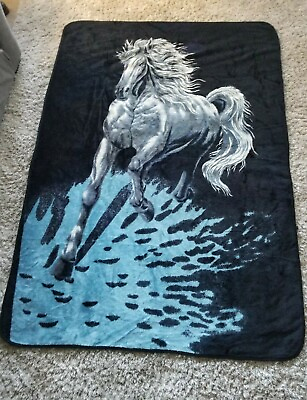 Gorgeous Vintage Heavy Soft Plush Unicorn Large Blanket 60quot; x 84quot; $53.59