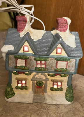 VTG C.R. Seasons LTD. Christmas Lighthouse House Home Christmas Village With Box $29.00