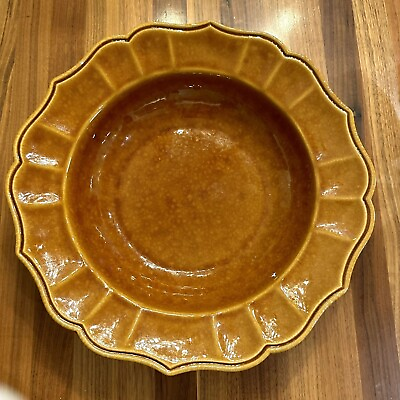 #ad Williams Sonoma Queen Anne Serving Bowl in Caramel from Portugal Vintage 80#x27;s Bo $25.00