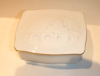 #ad VTG. HOCHST White Porcelain Embossed cover Rectangular Trinket Box w Gold Rim $14.95