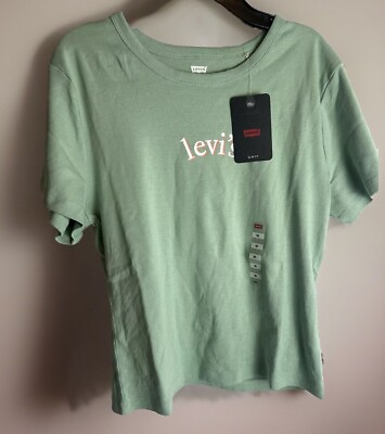 #ad Levi#x27;s Print T shirt Size Medium $30.00