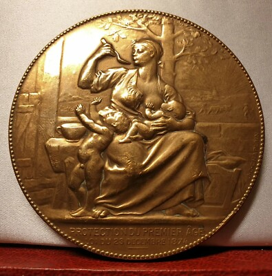 1900 art nouveau French Chaplain Medal bronze protection of babies children $250.00