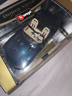 #ad Burago 1 18 Dodge Viper RT 10 green American Muscle car gold collection $30.00