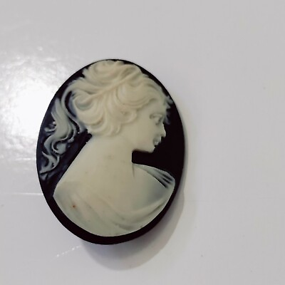 #ad Vintage 70#x27;s 80#x27;s Cameo Brooch Black White Acrylic Plastic Oval Victorian Greek $10.00
