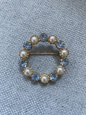 #ad Vintage Blue Rhinestone and Faux Pearl Circle Pin Brooch $9.80