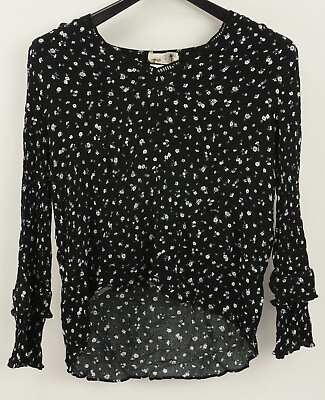 #ad New Everleigh Women#x27;s Size Medium Black amp; White Floral Printed Ruffle Sleeve Top $16.95
