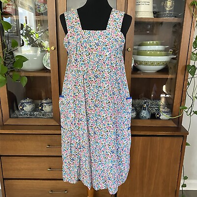 Vintage 70’s Handmade Floral House Dress w Pockets $20.00
